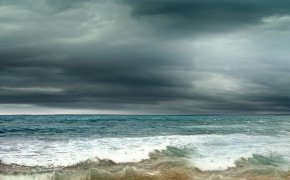 Обои волны, гроза, море, океан, песок, пляж, тучи, шторм